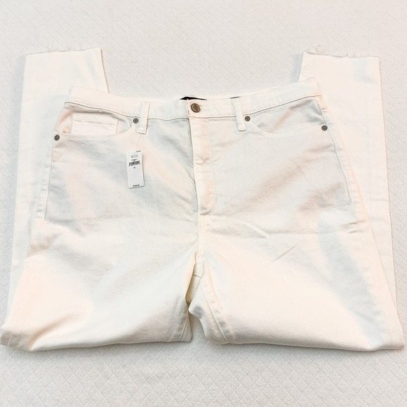 Banana Republic High Rise Skinny White Denim Jeans NWT Size 33 - Picture 4 of 7
